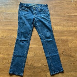 American Eagle jeans size 6 regular straight leg
